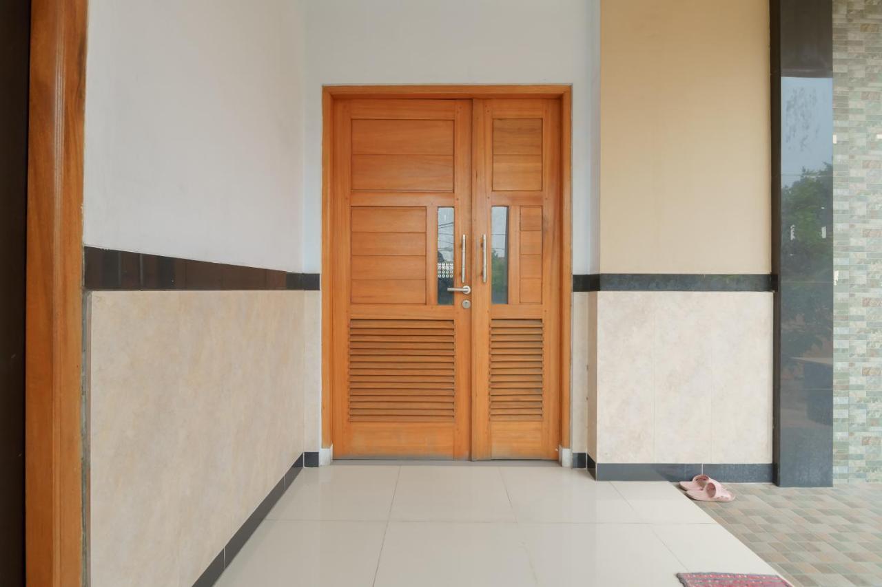 Koolkost Syariah Near Kampus Utama Universitas Budi Luhur Mencil Экстерьер фото