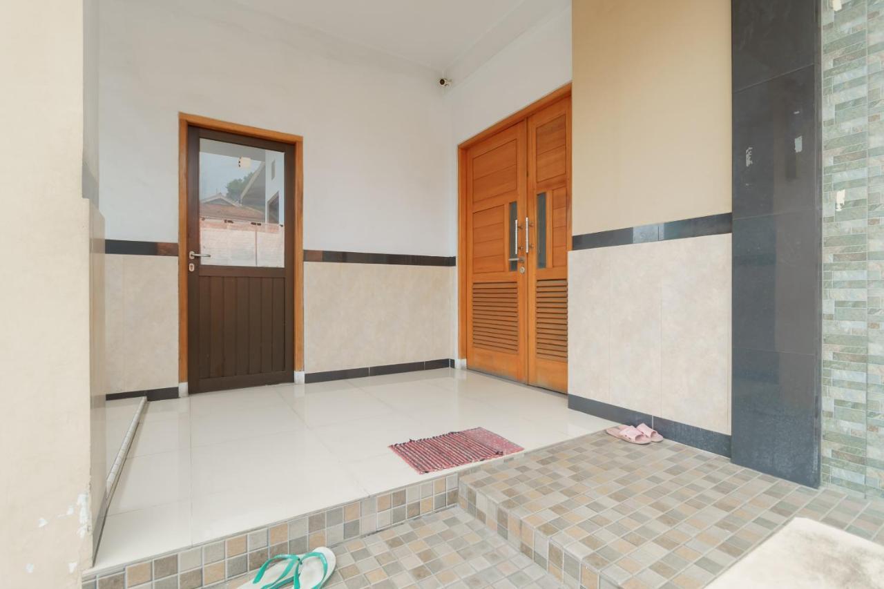 Koolkost Syariah Near Kampus Utama Universitas Budi Luhur Mencil Экстерьер фото